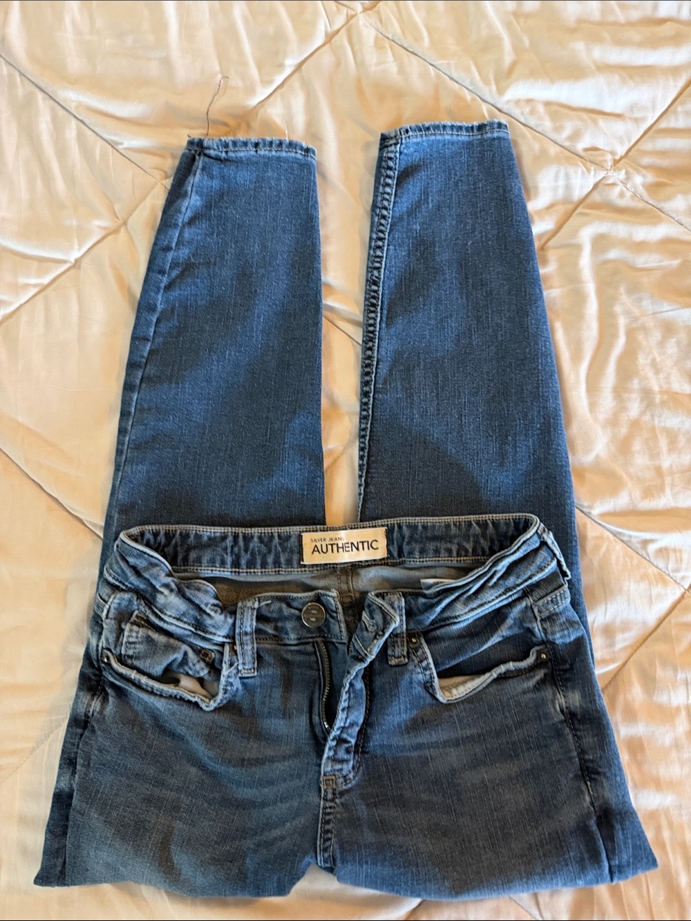 Silver Jeans Women’s Skinny Denim in Dark Blue Wash